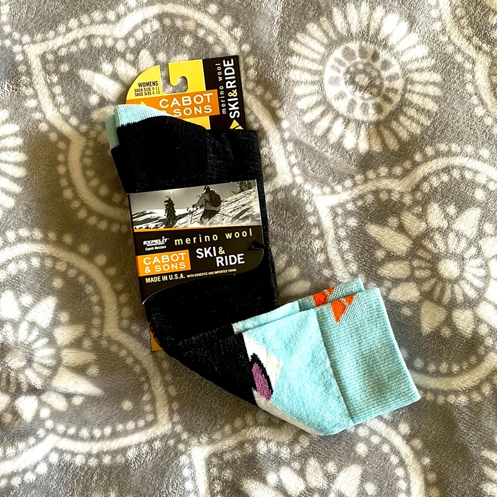 Cabot & Sons Women’s Ski & Ride Socks Size 9-11 Blk Blue Purp Merino Wool NIP